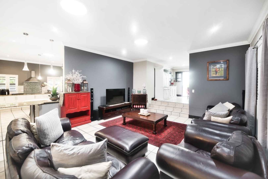 4 Bedroom Property for Sale in Hermanus Heights Western Cape